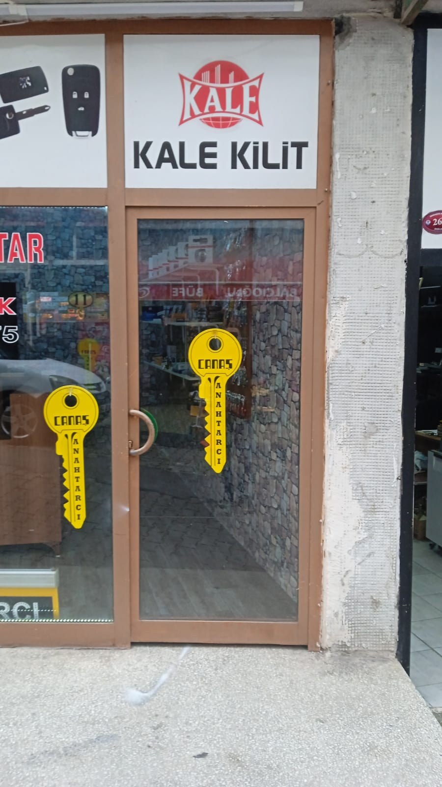 Kale Kilit Tabelası
